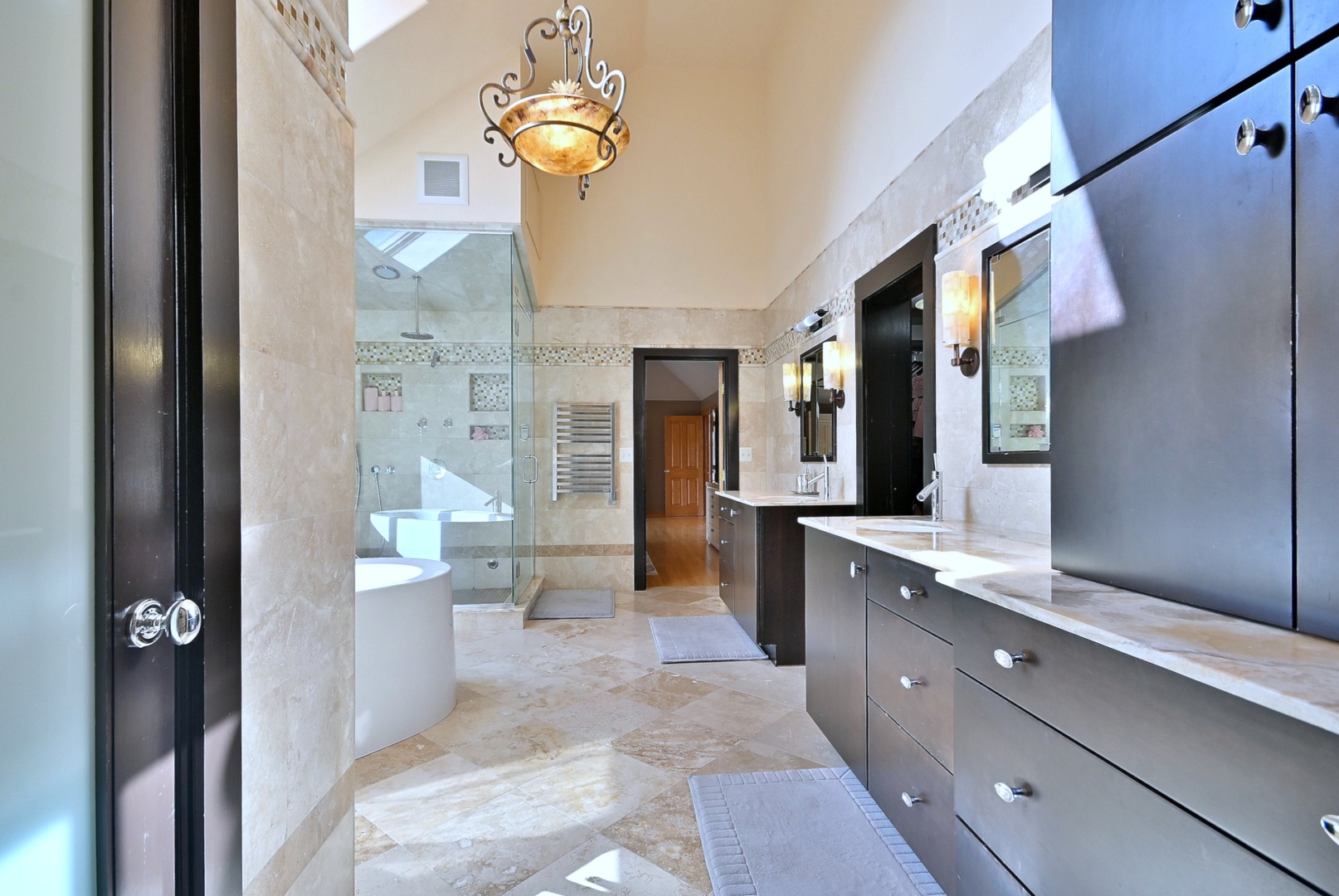 45 Founders Pointe North Drive, Bloomingdale, IL 60108