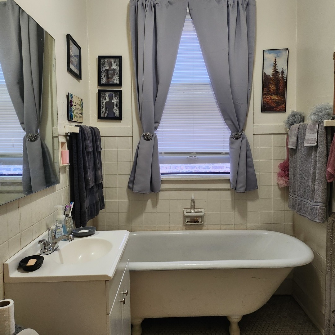 7601 S Morgan Street, Chicago, IL 60620