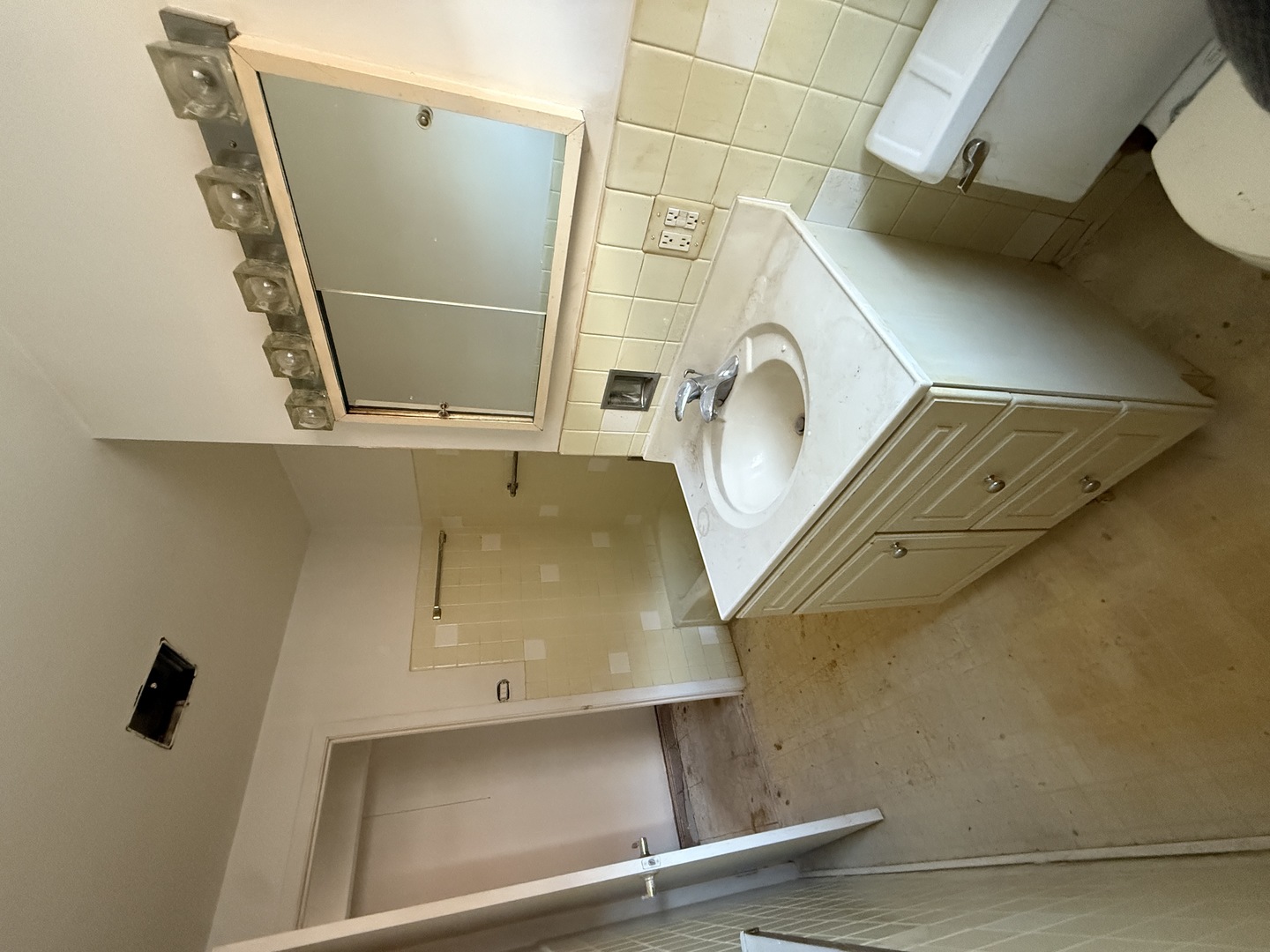 25 Westover Lane, Schaumburg, IL 60193