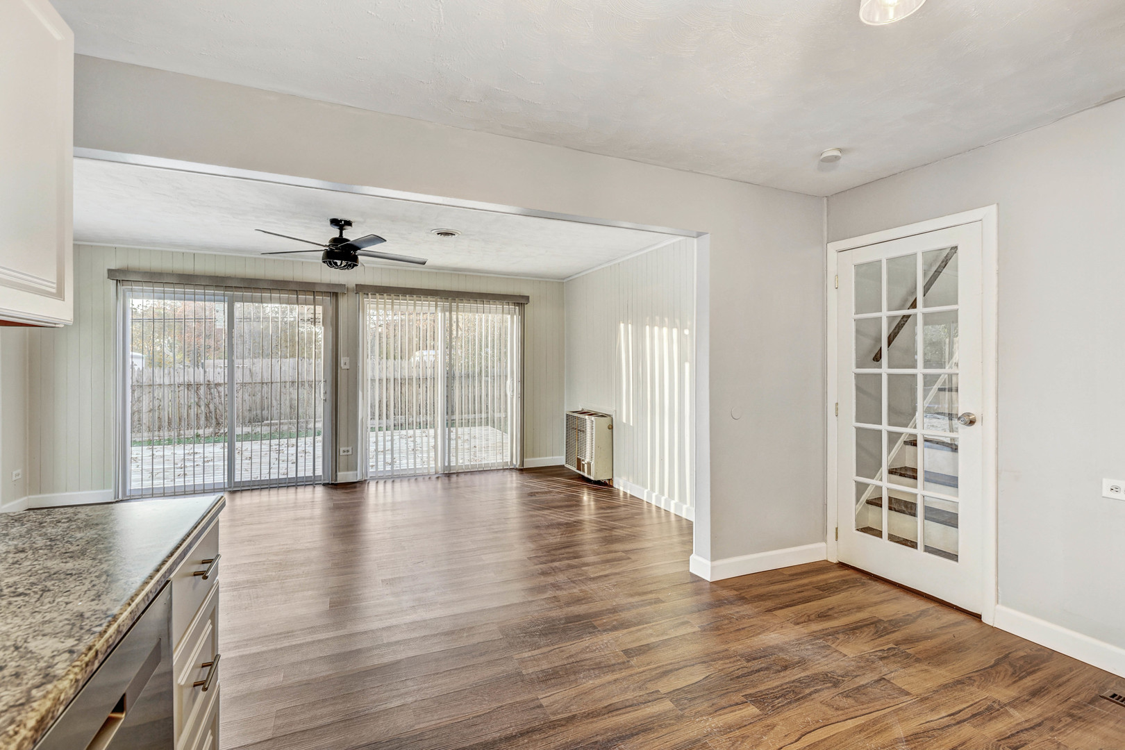 8 Timber Trail, Streamwood, IL 60107