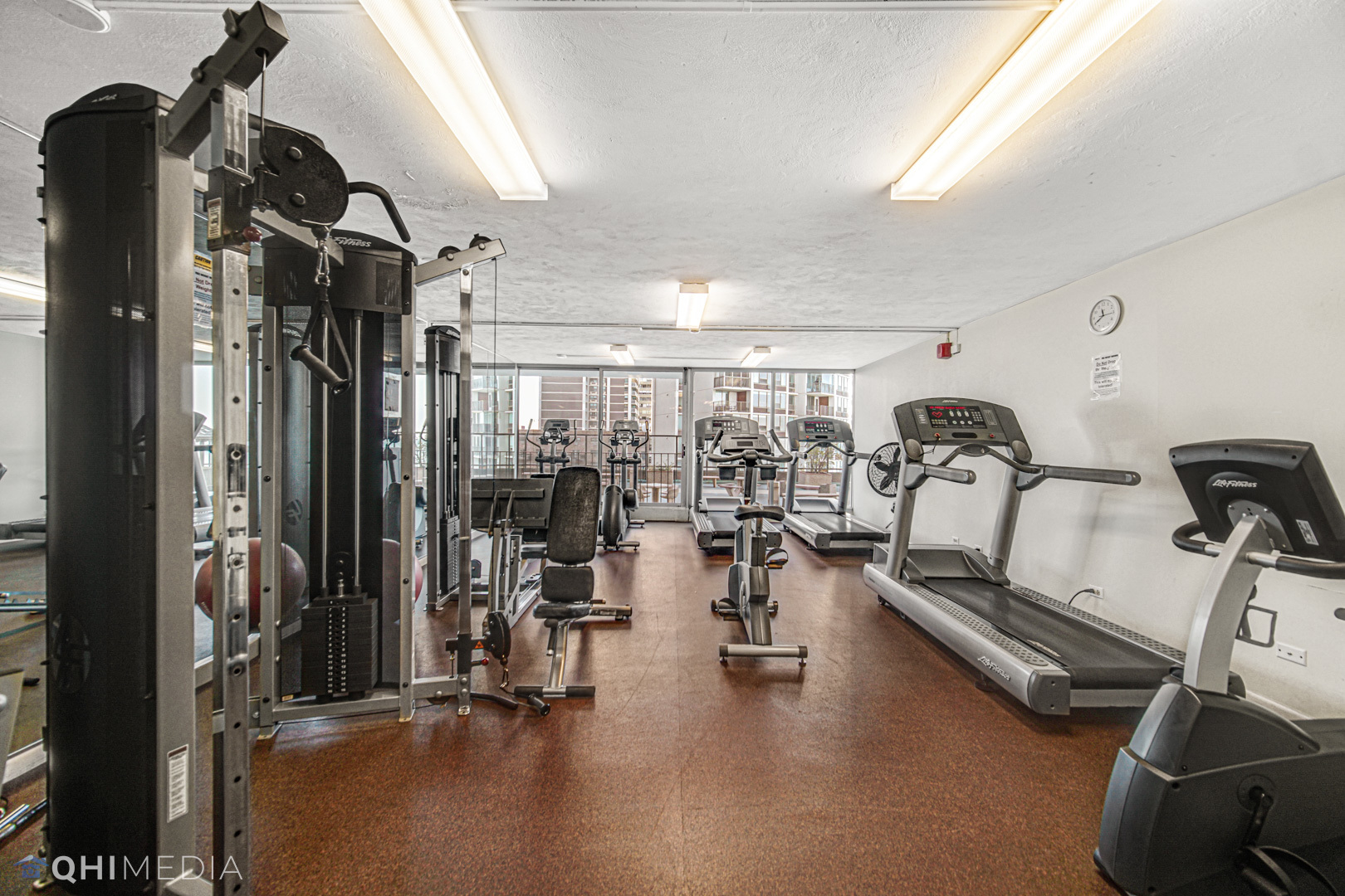 6033 N Sheridan Road #11G, Chicago, IL 60660