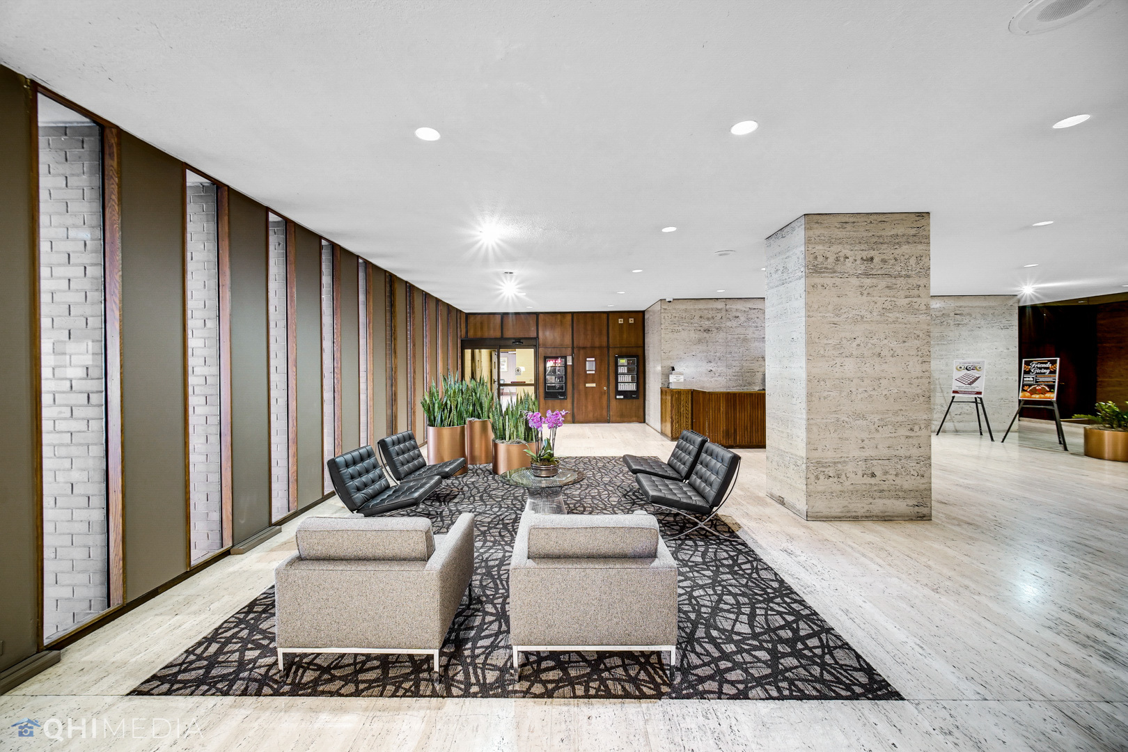 6033 N Sheridan Road #11G, Chicago, IL 60660