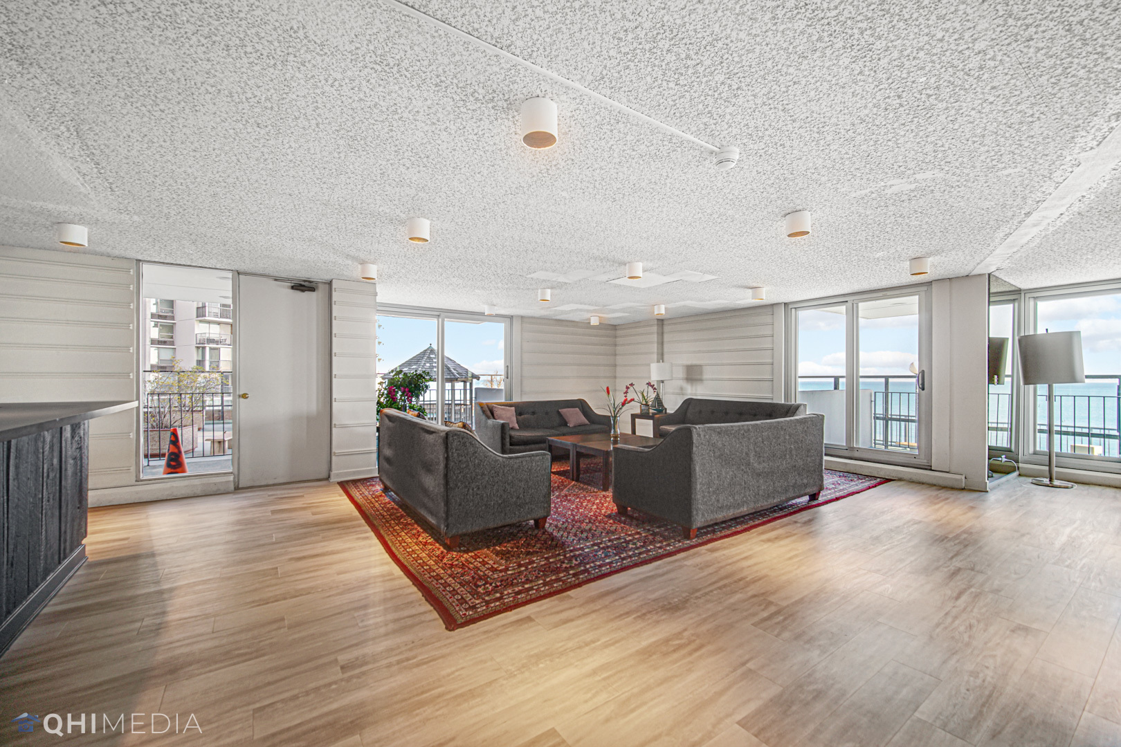 6033 N Sheridan Road #11G, Chicago, IL 60660