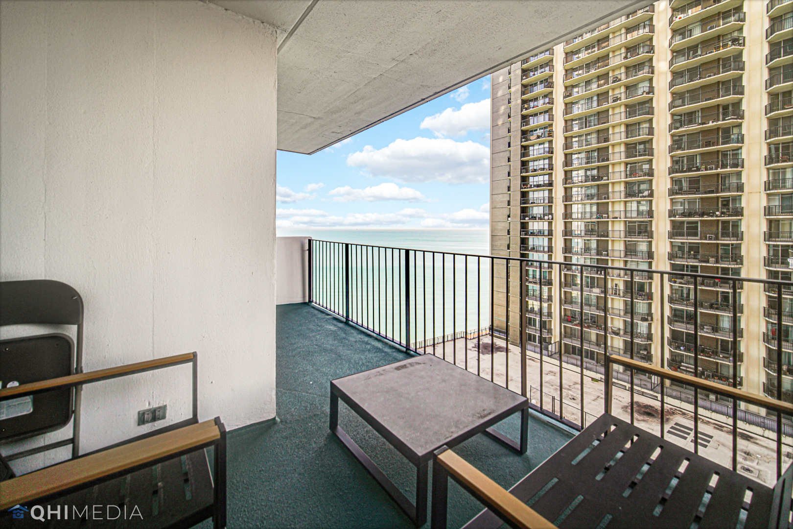 6033 N Sheridan Road #11G, Chicago, IL 60660