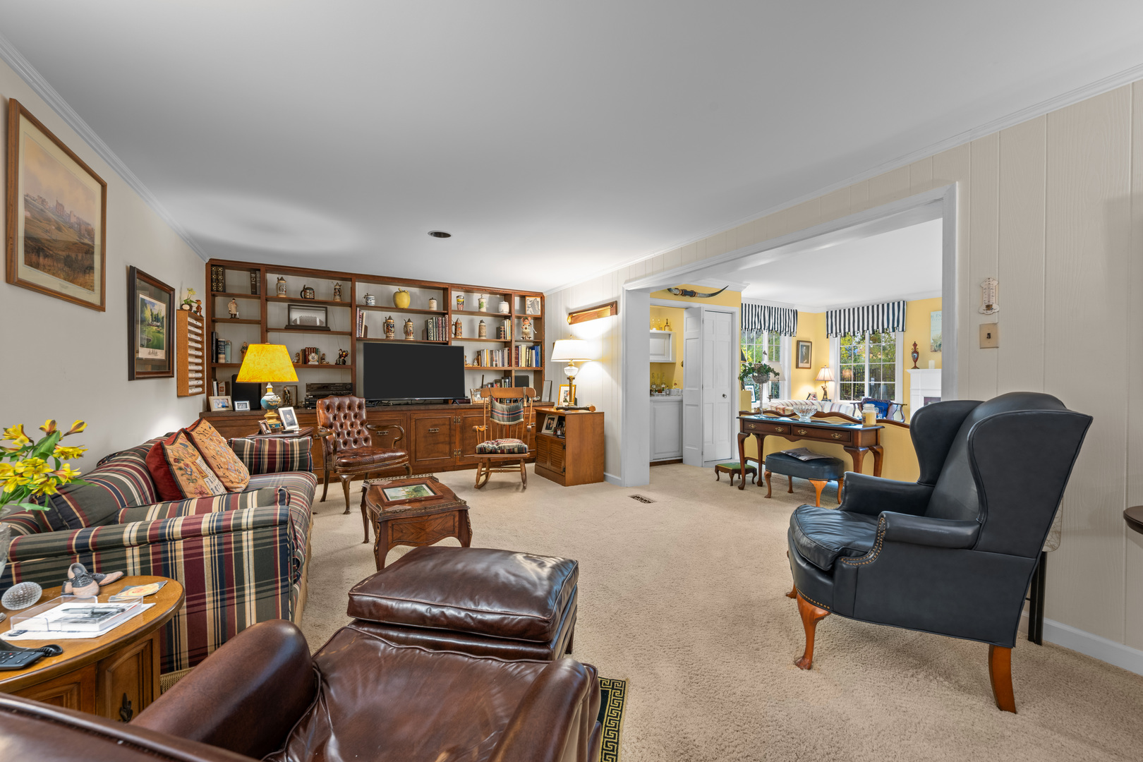 1528 Shenandoah Lane, Naperville, IL 60563