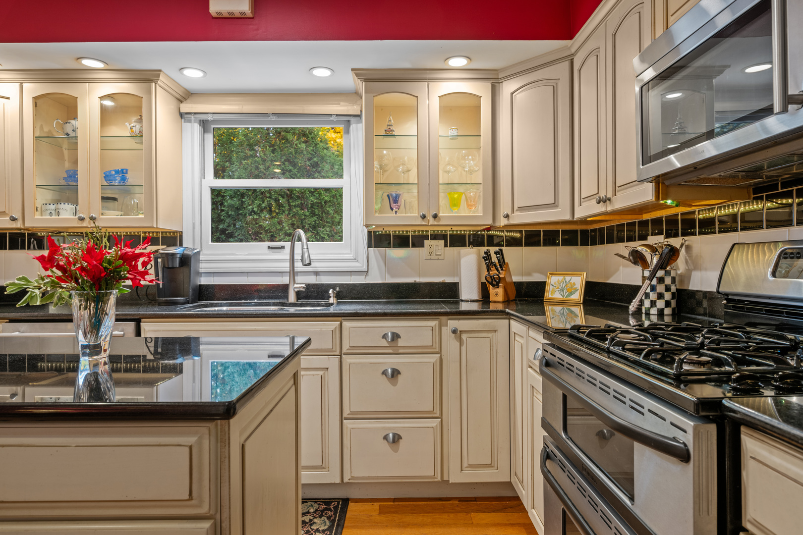 1528 Shenandoah Lane, Naperville, IL 60563