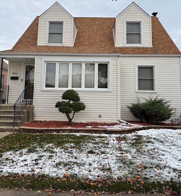 8654 Lyndale Street, River Grove, IL 60171