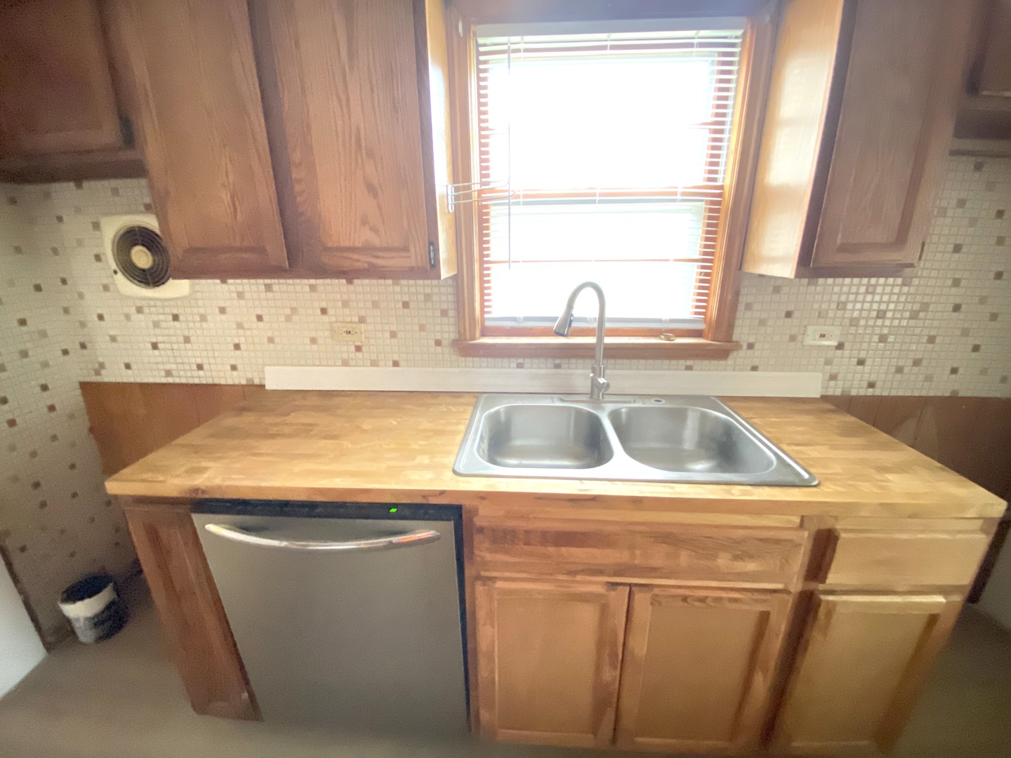 14210 S Wabash Avenue, Riverdale, IL 60827