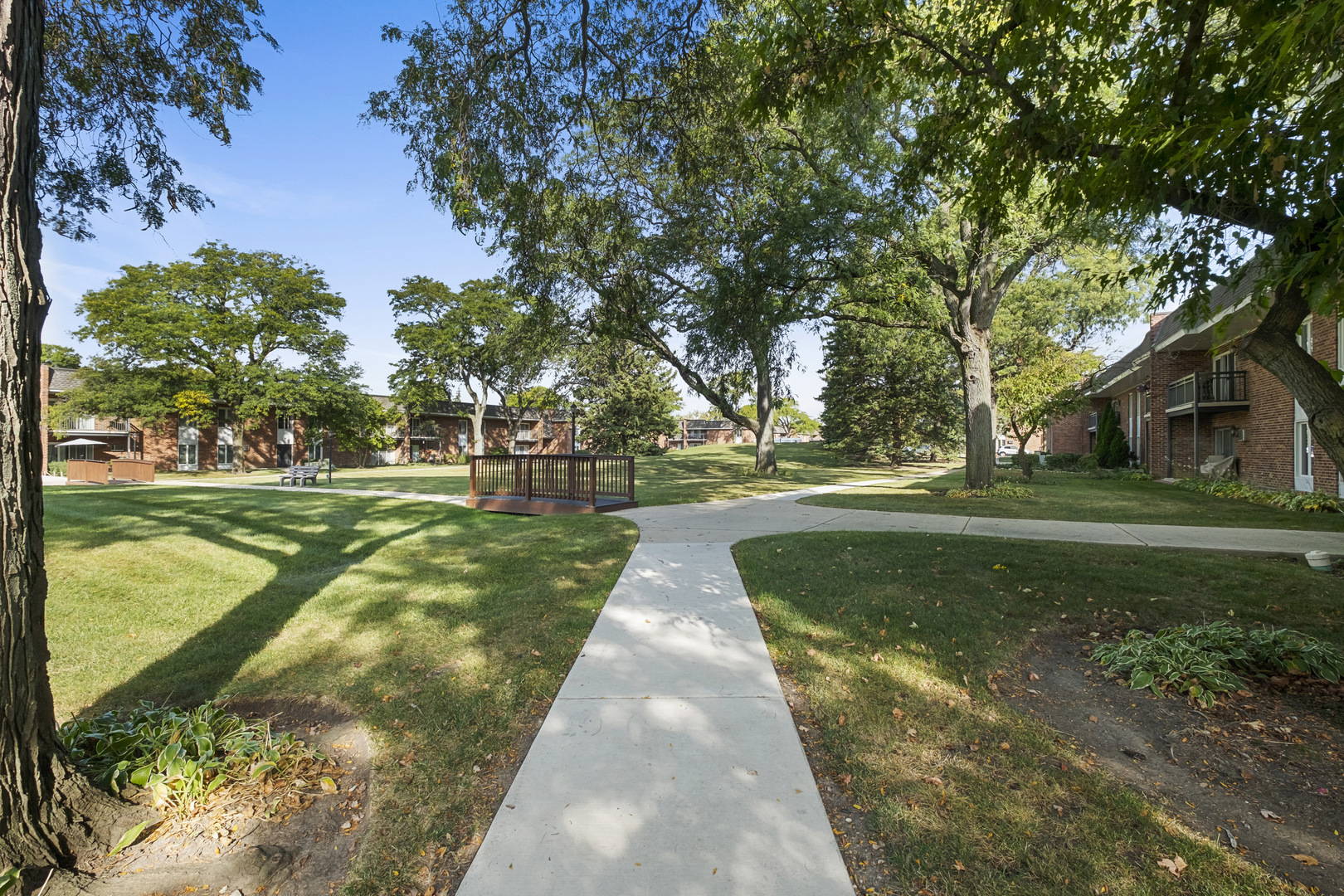 4043 Saratoga Avenue #D221, Downers Grove, IL 60515