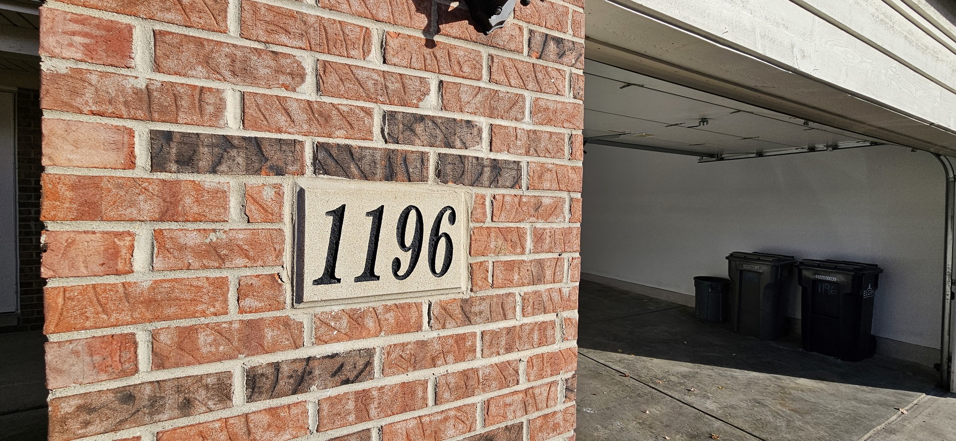 1196 Meagan Court, Elgin, IL 60120