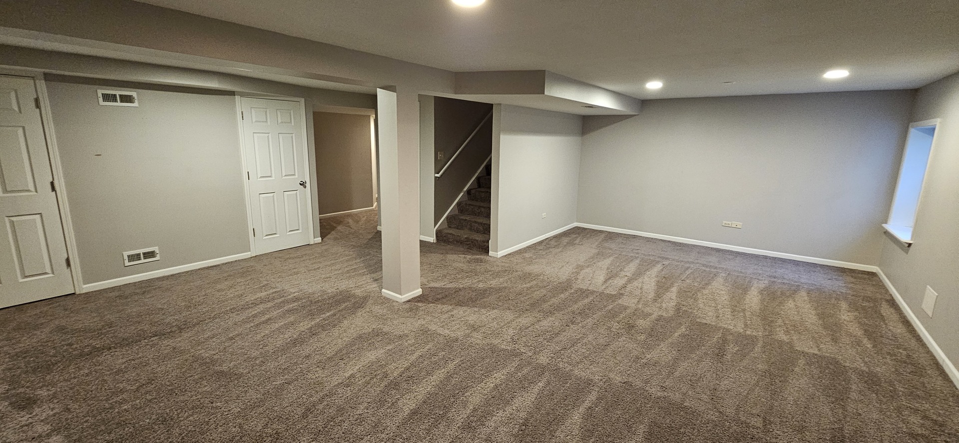 1196 Meagan Court, Elgin, IL 60120