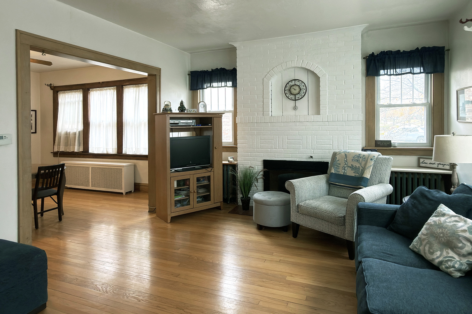 118 S william Street, Mount Prospect, IL 60056