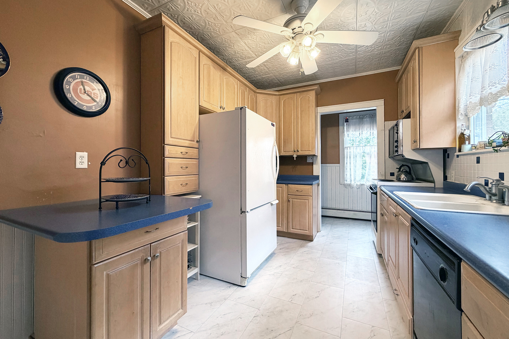 118 S william Street, Mount Prospect, IL 60056