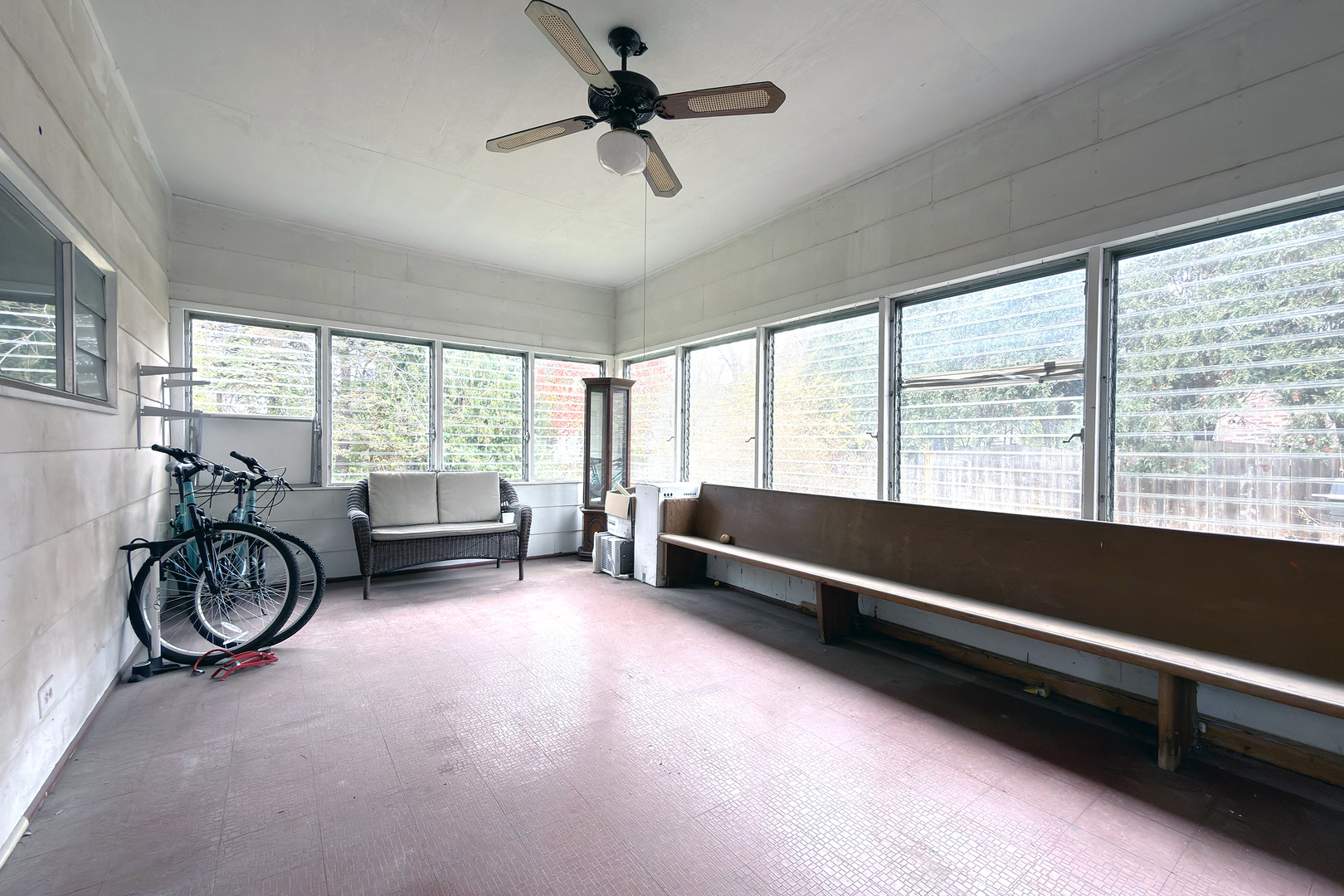 118 S william Street, Mount Prospect, IL 60056