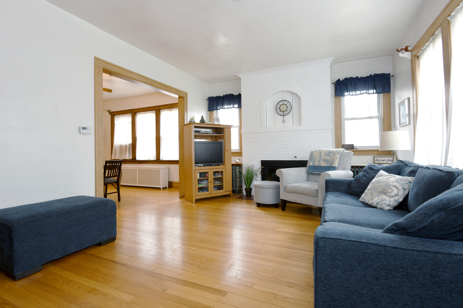 118 S william Street, Mount Prospect, IL 60056