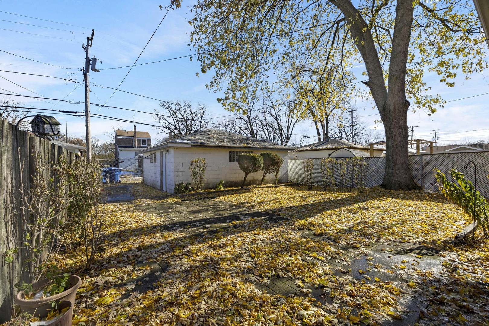 14237 S Greenbay Avenue, Burnham, IL 60633