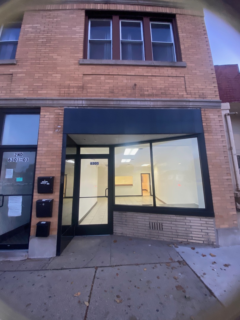 6305 W Grand Avenue, Chicago, IL 60639