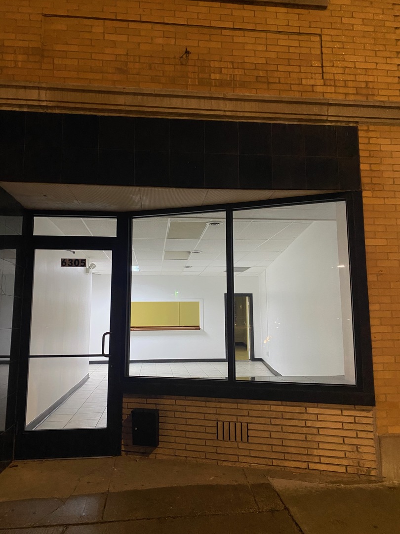 6305 W Grand Avenue, Chicago, IL 60639