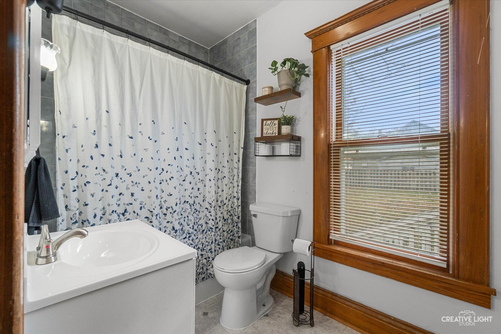 345 E Market Street, Somonauk, IL 60552