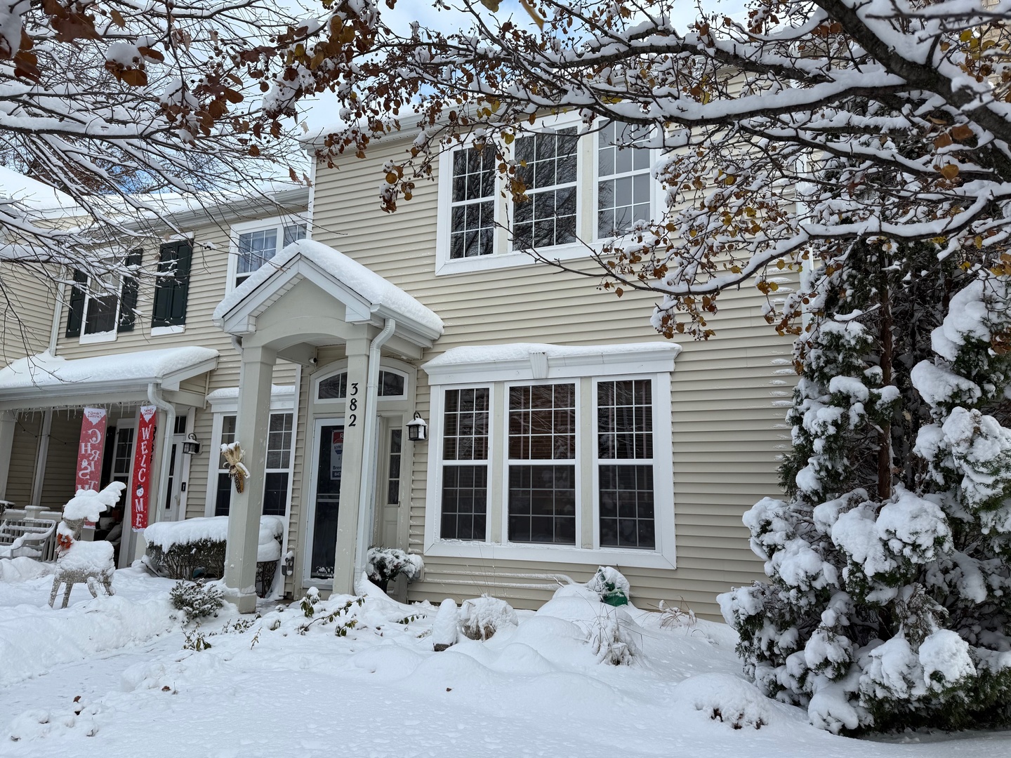 382 S Litchfield Drive, Round Lake, IL 60073