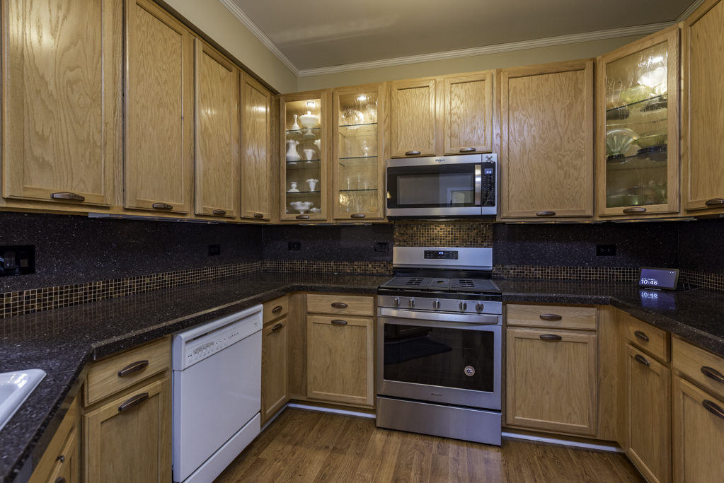 382 S Litchfield Drive, Round Lake, IL 60073