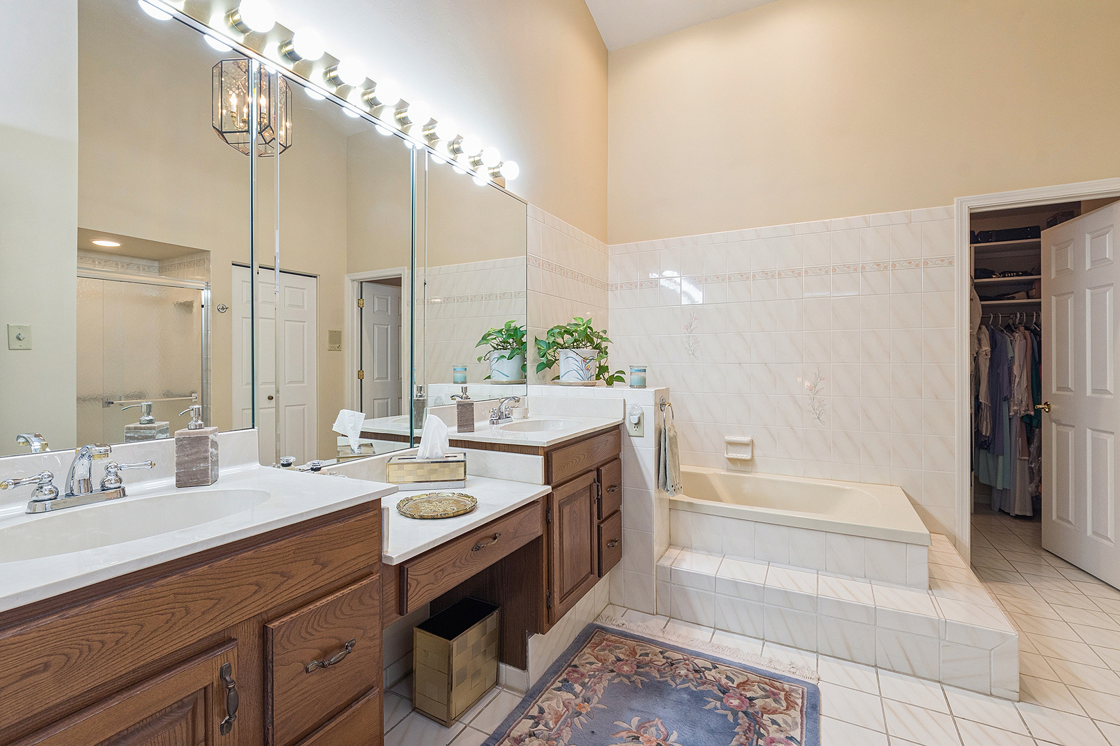 13235 S Westview Drive, Palos Heights, IL 60463