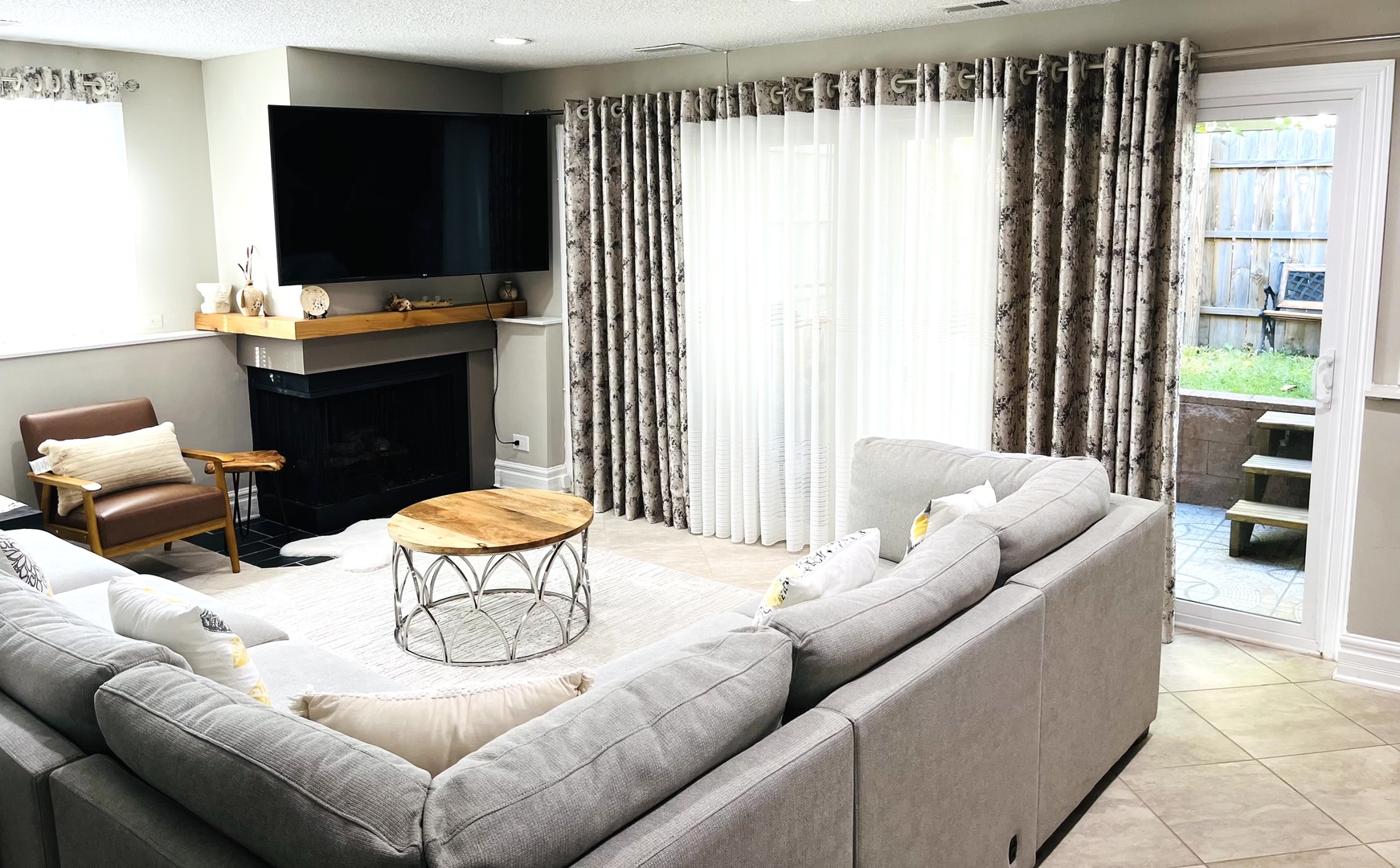 30W056 Mulberry Court #056, Warrenville, IL 60555