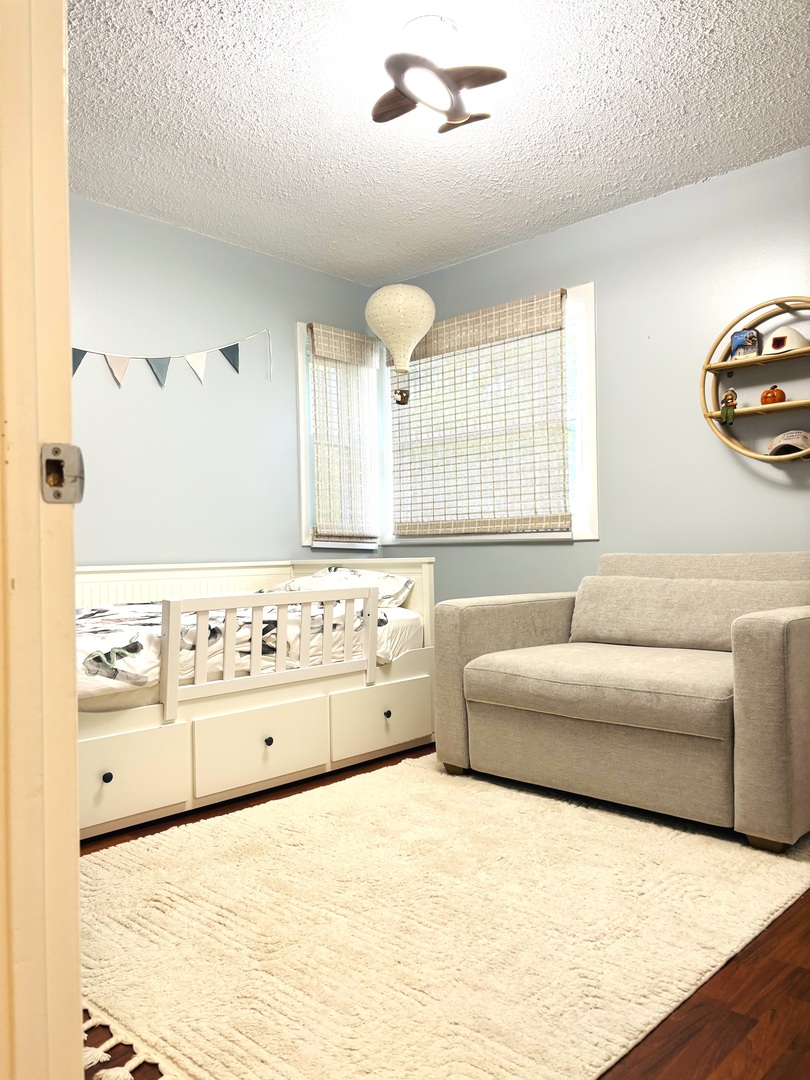 30W056 Mulberry Court #056, Warrenville, IL 60555