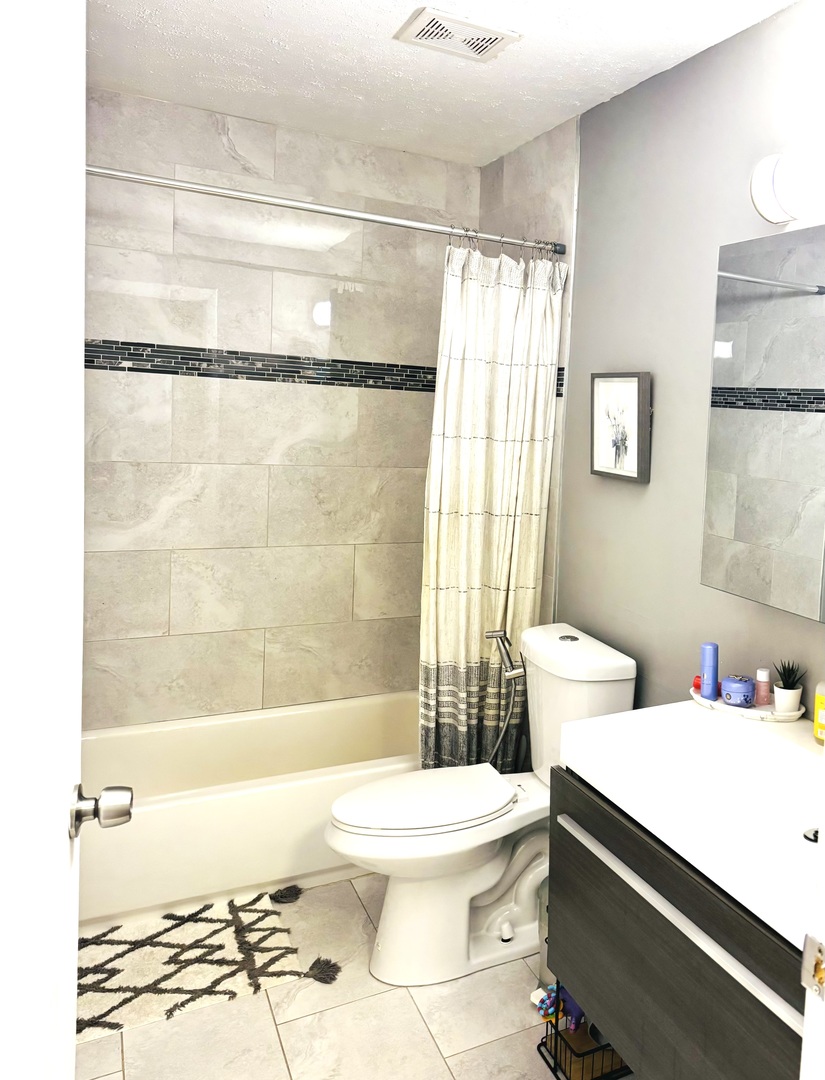 30W056 Mulberry Court #056, Warrenville, IL 60555