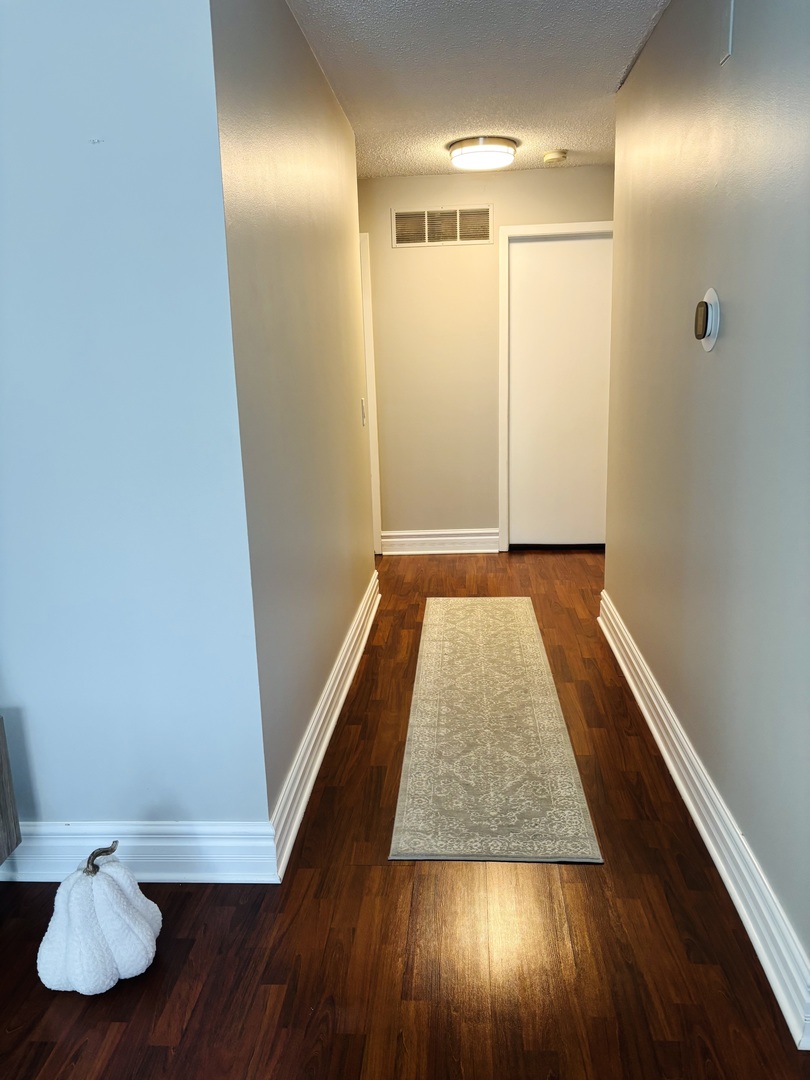 30W056 Mulberry Court #056, Warrenville, IL 60555