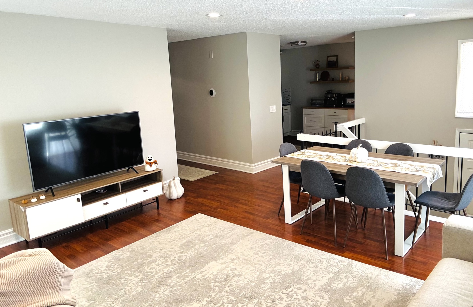 30W056 Mulberry Court #056, Warrenville, IL 60555