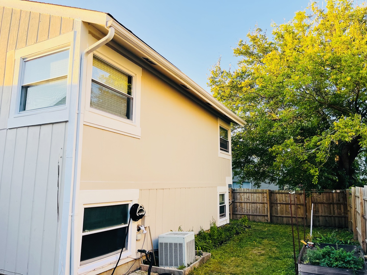 30W056 Mulberry Court #056, Warrenville, IL 60555