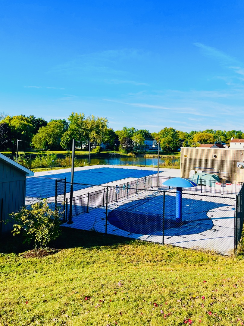 30W056 Mulberry Court #056, Warrenville, IL 60555