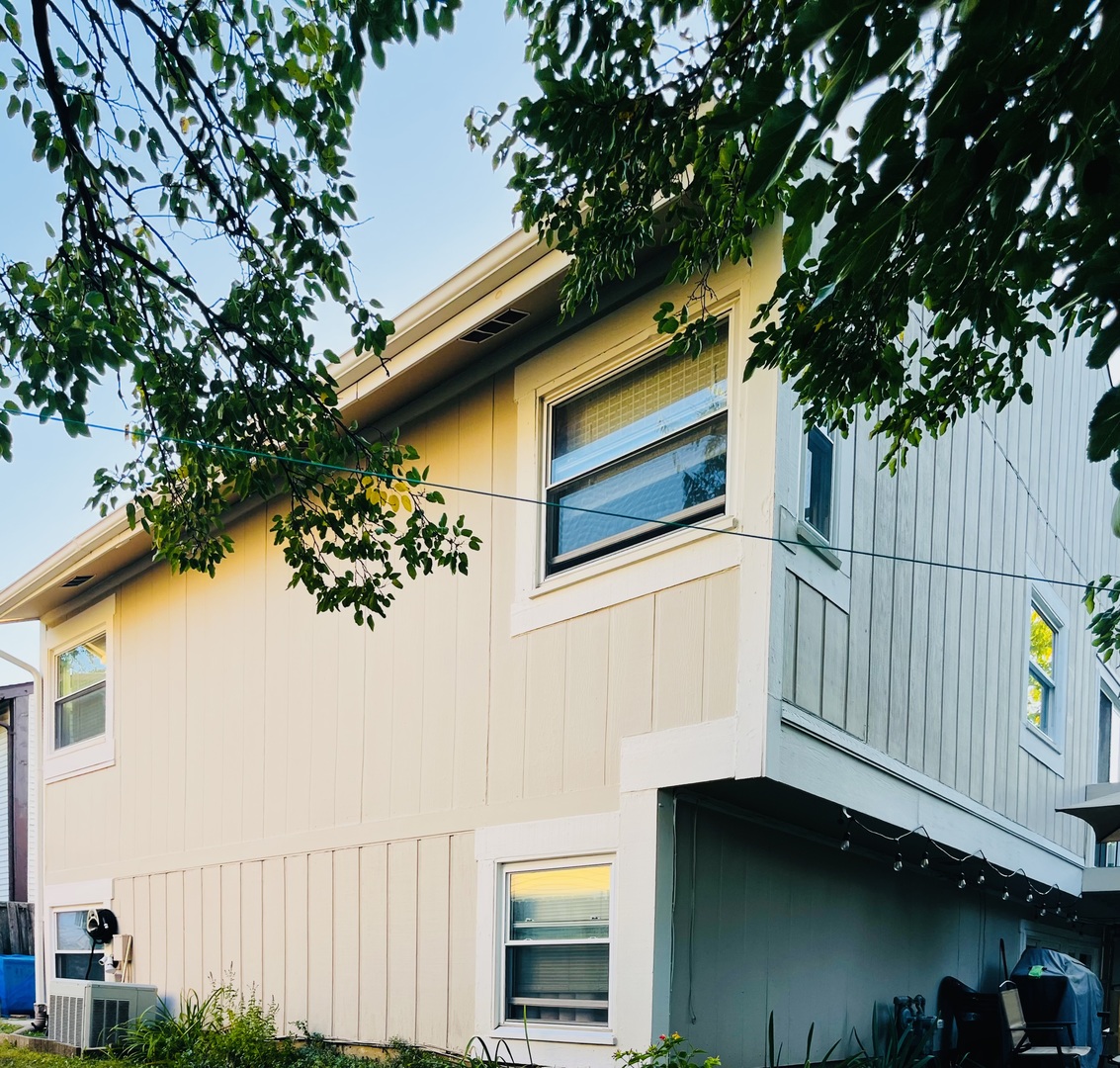 30W056 Mulberry Court #056, Warrenville, IL 60555