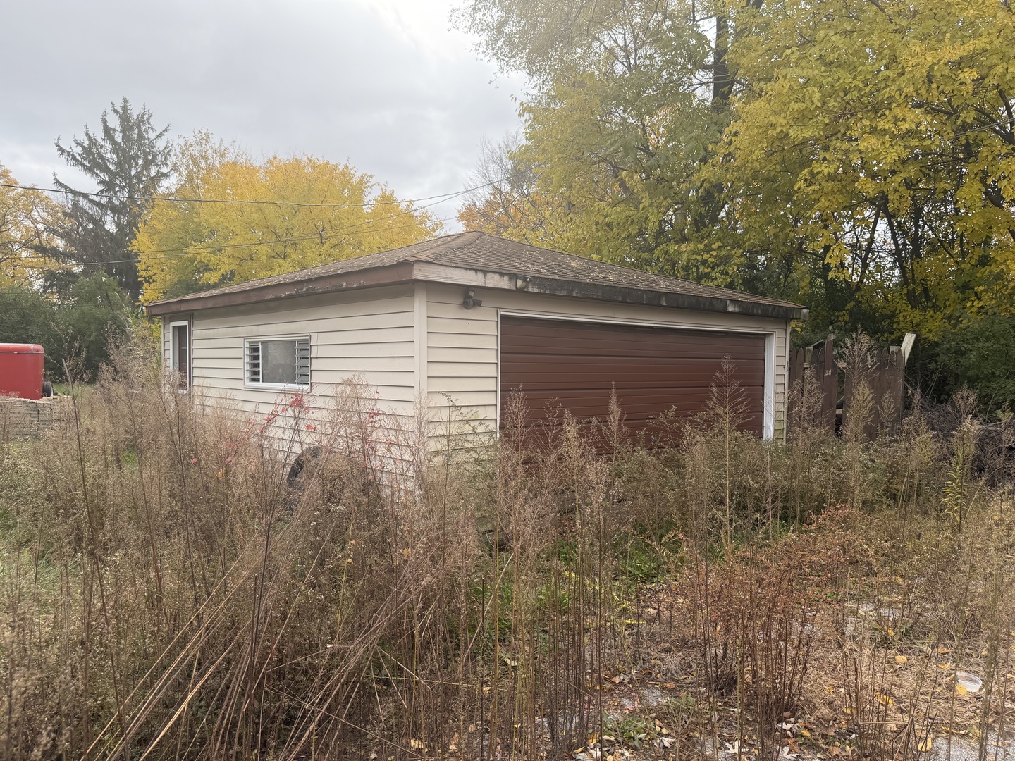 16610 Geneva Drive, Harvey, IL 60426