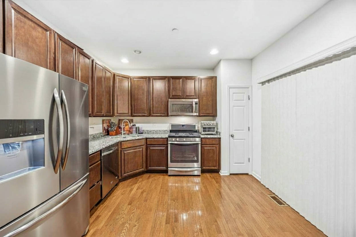 246 Owen Street, Matteson, IL 60443