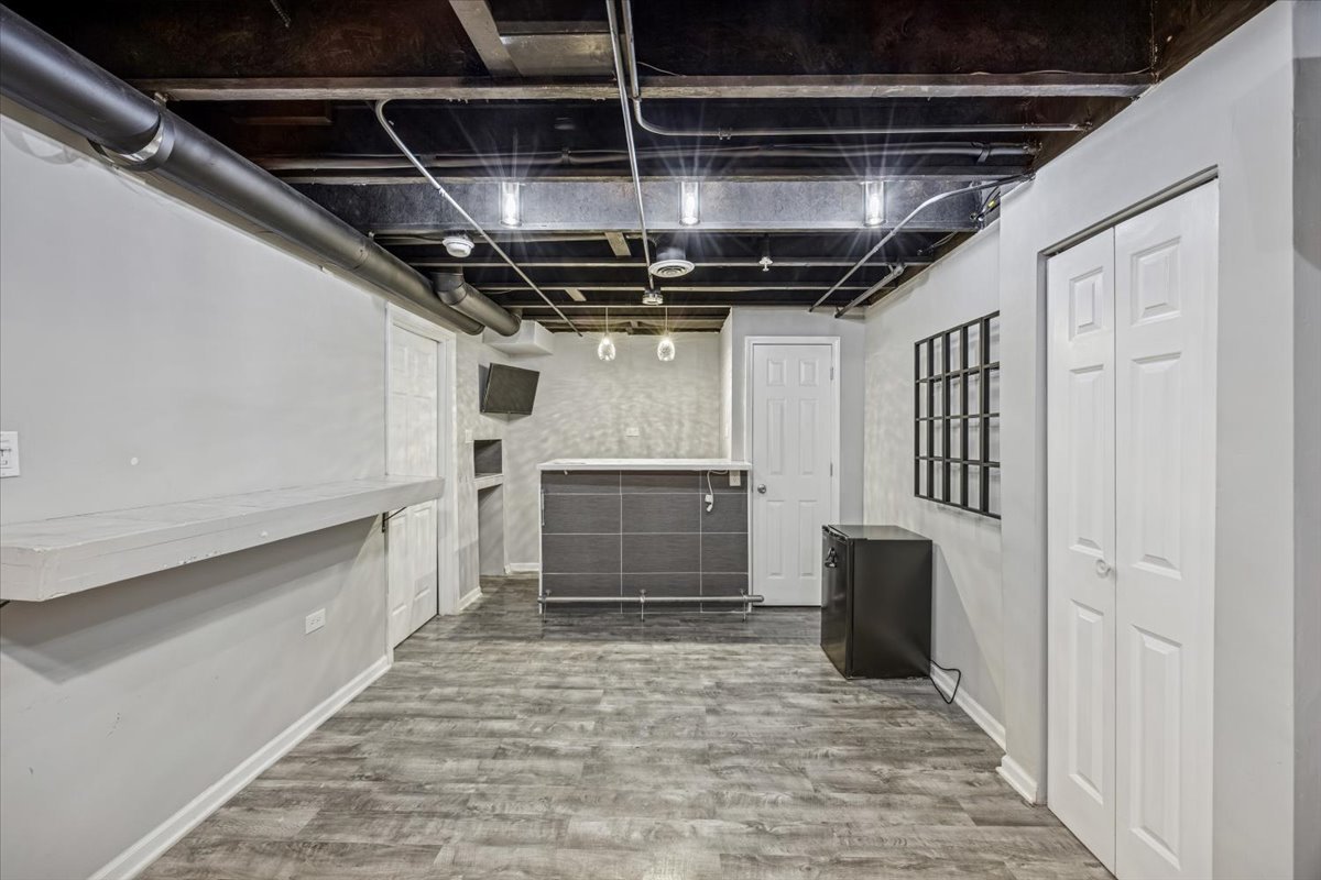 246 Owen Street, Matteson, IL 60443