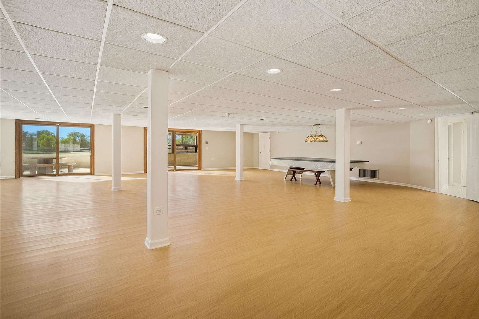 9630 Reding Circle, Des Plaines, IL 60016