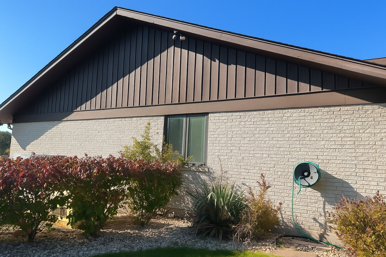 9630 Reding Circle, Des Plaines, IL 60016