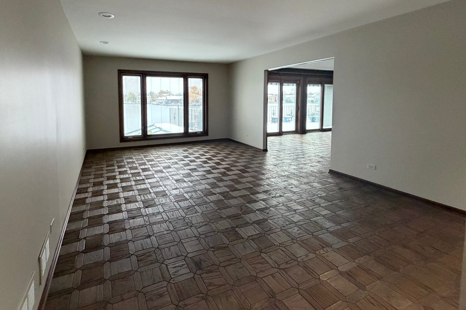 9630 Reding Circle, Des Plaines, IL 60016