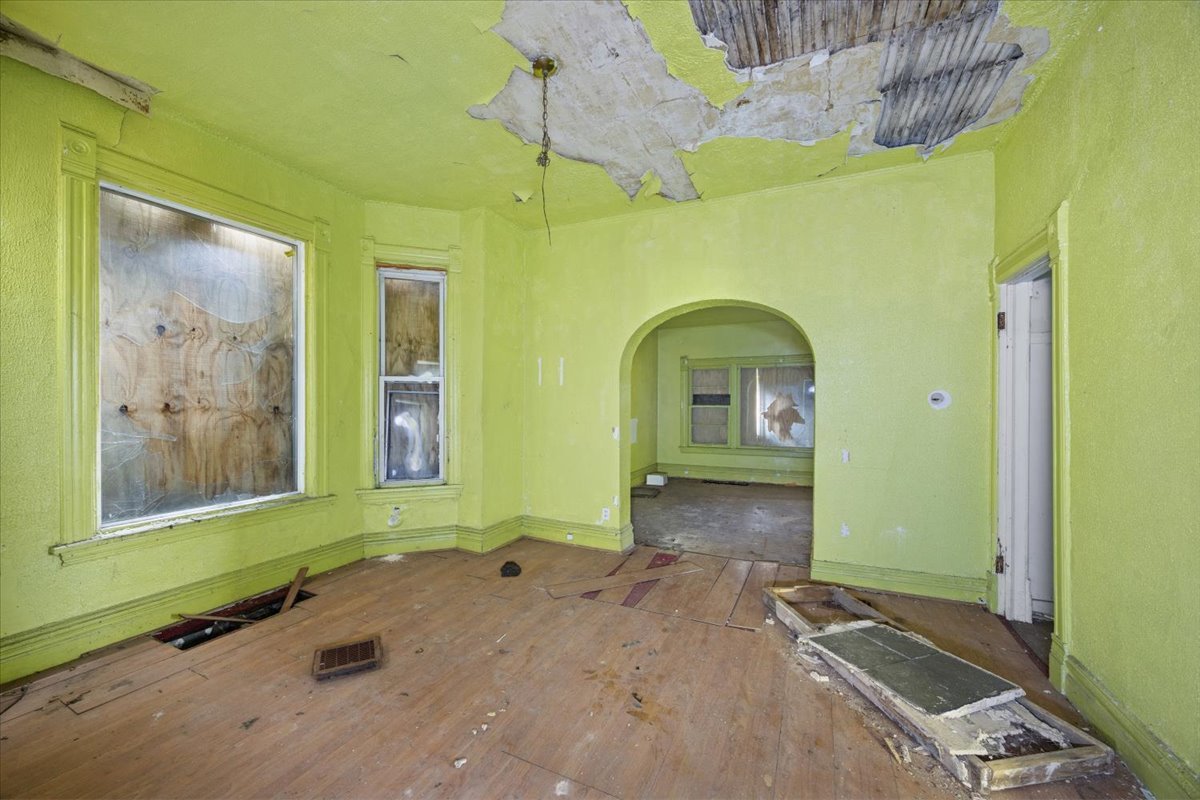 7859 S Eggleston Avenue, Chicago, IL 60620