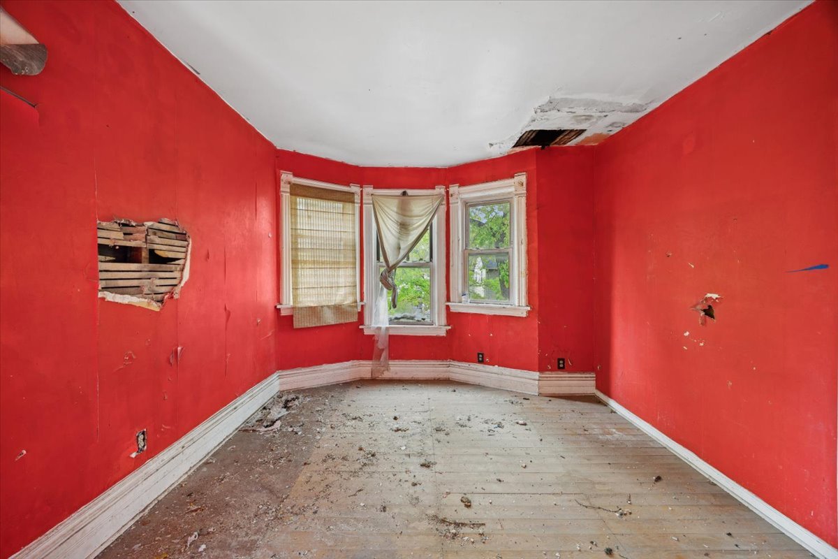 7859 S Eggleston Avenue, Chicago, IL 60620