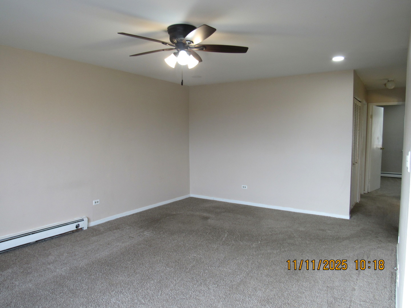 1156 Copperfield Lane #E, Schaumburg, IL 60193