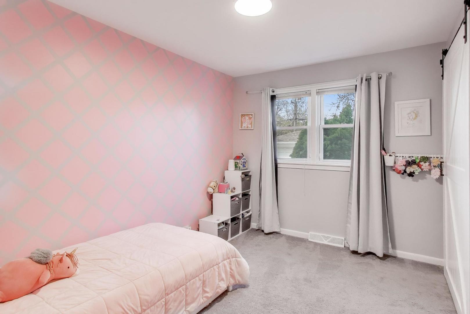 11104 Boeger Court, Westchester, IL 60154