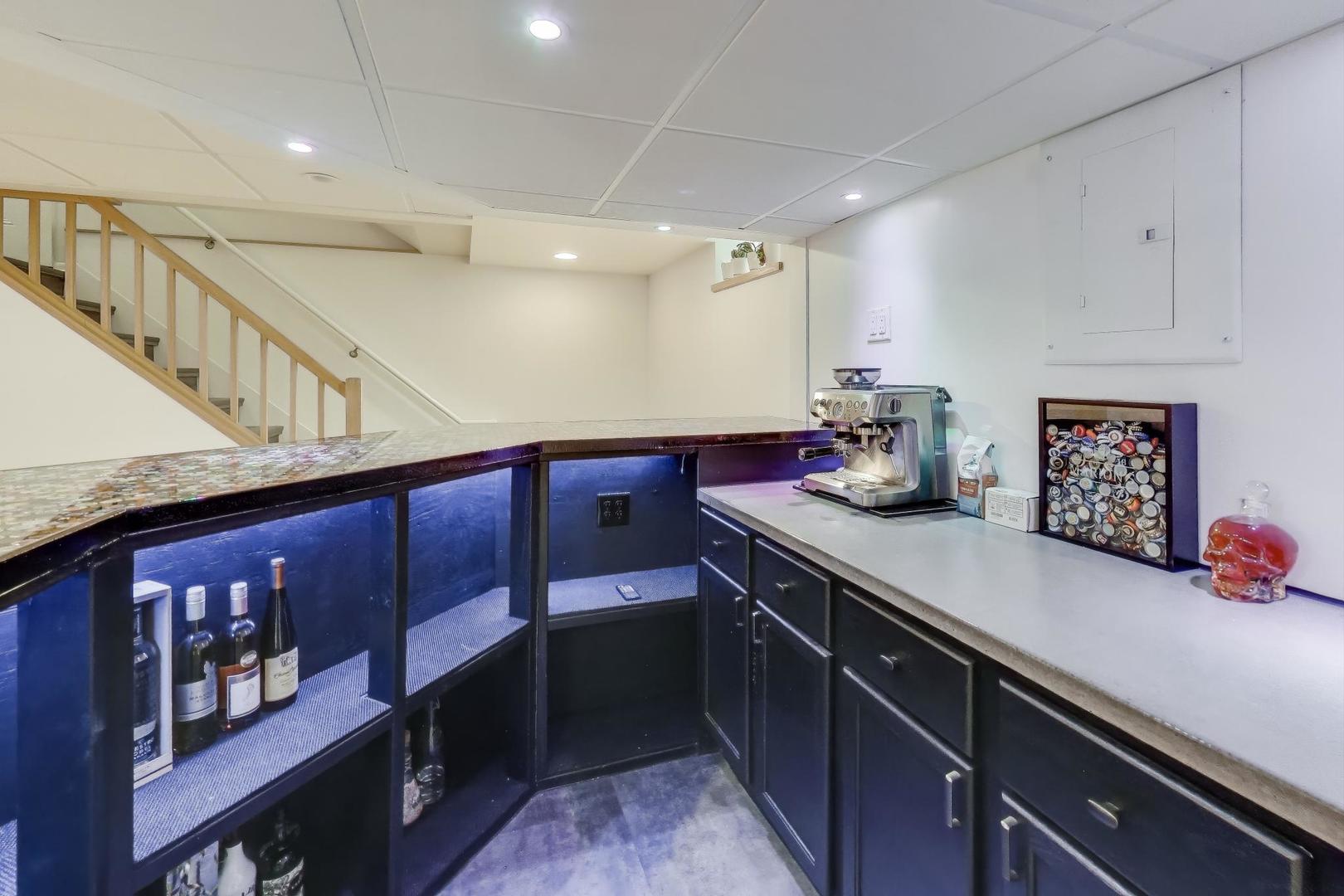 11104 Boeger Court, Westchester, IL 60154