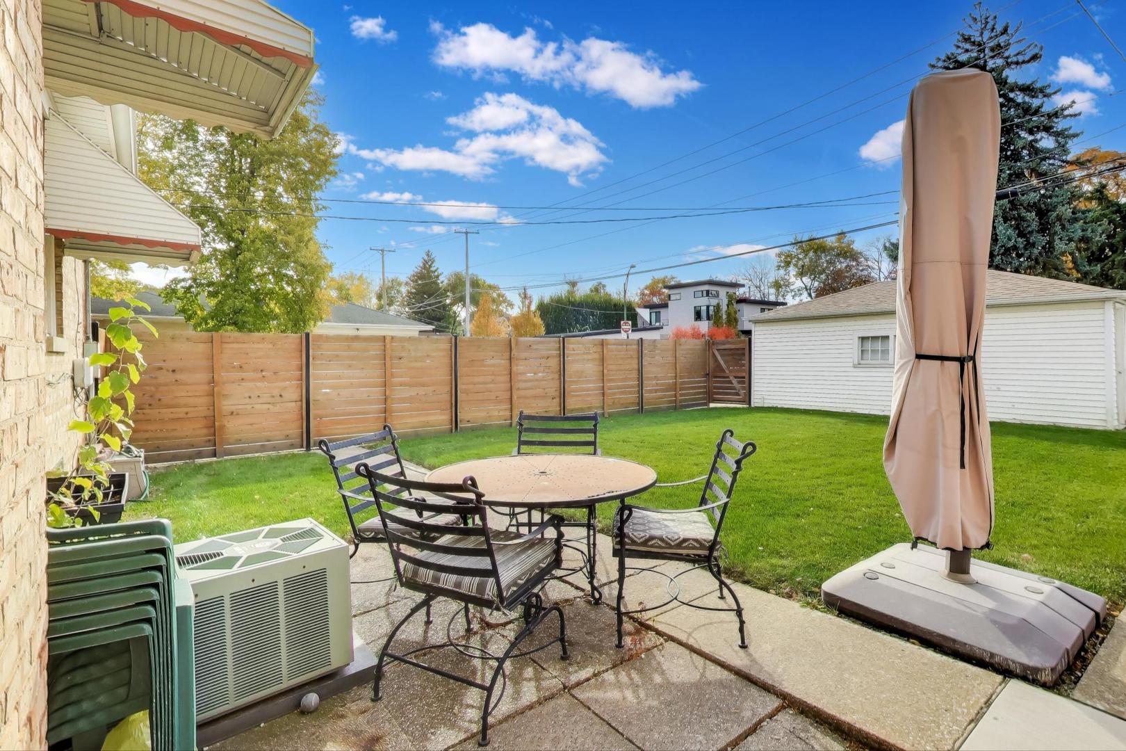 5300 N Cicero Avenue, Chicago, IL 60630