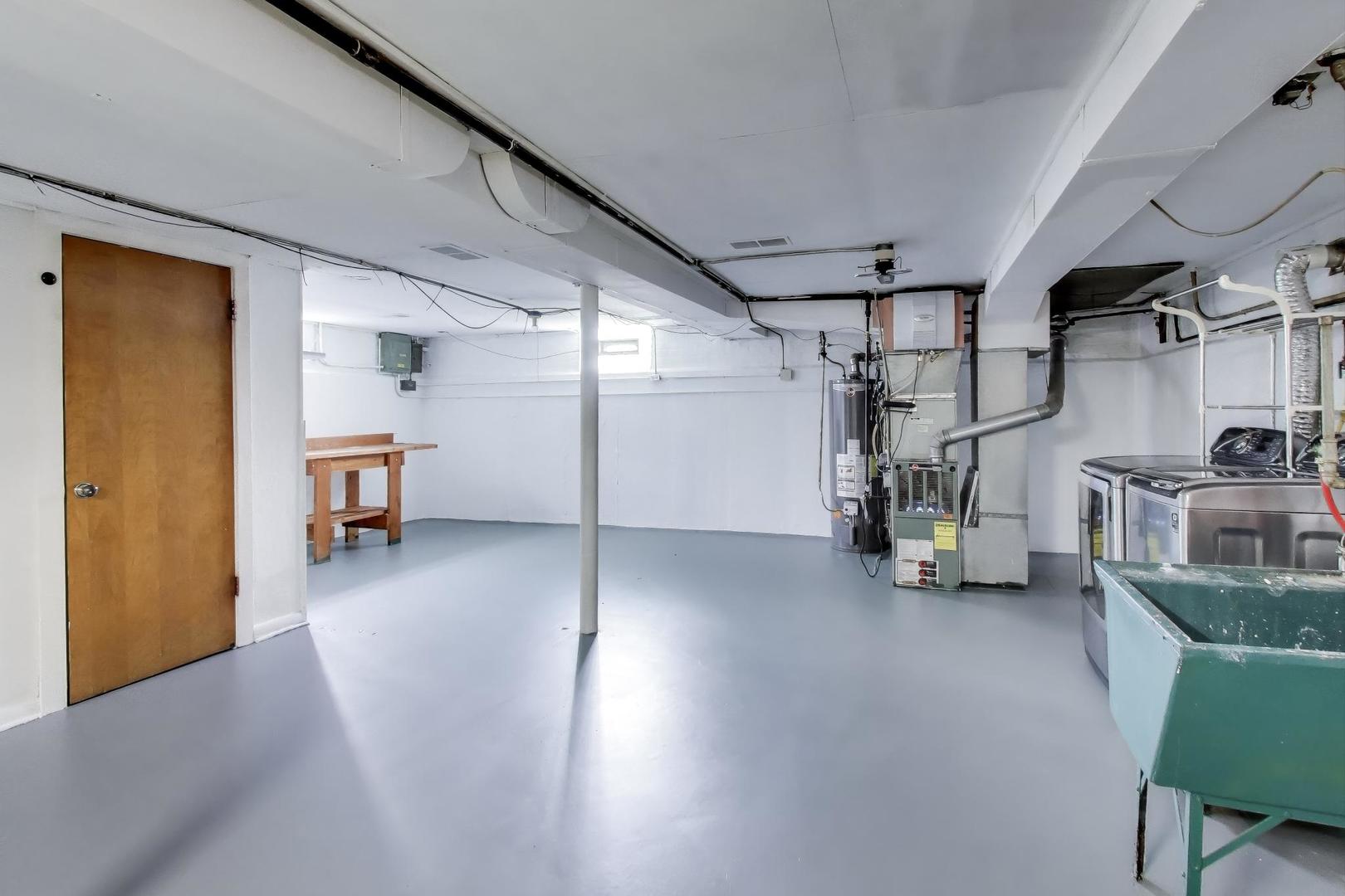 5300 N Cicero Avenue, Chicago, IL 60630