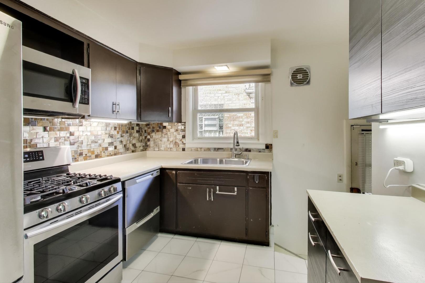 5300 N Cicero Avenue, Chicago, IL 60630