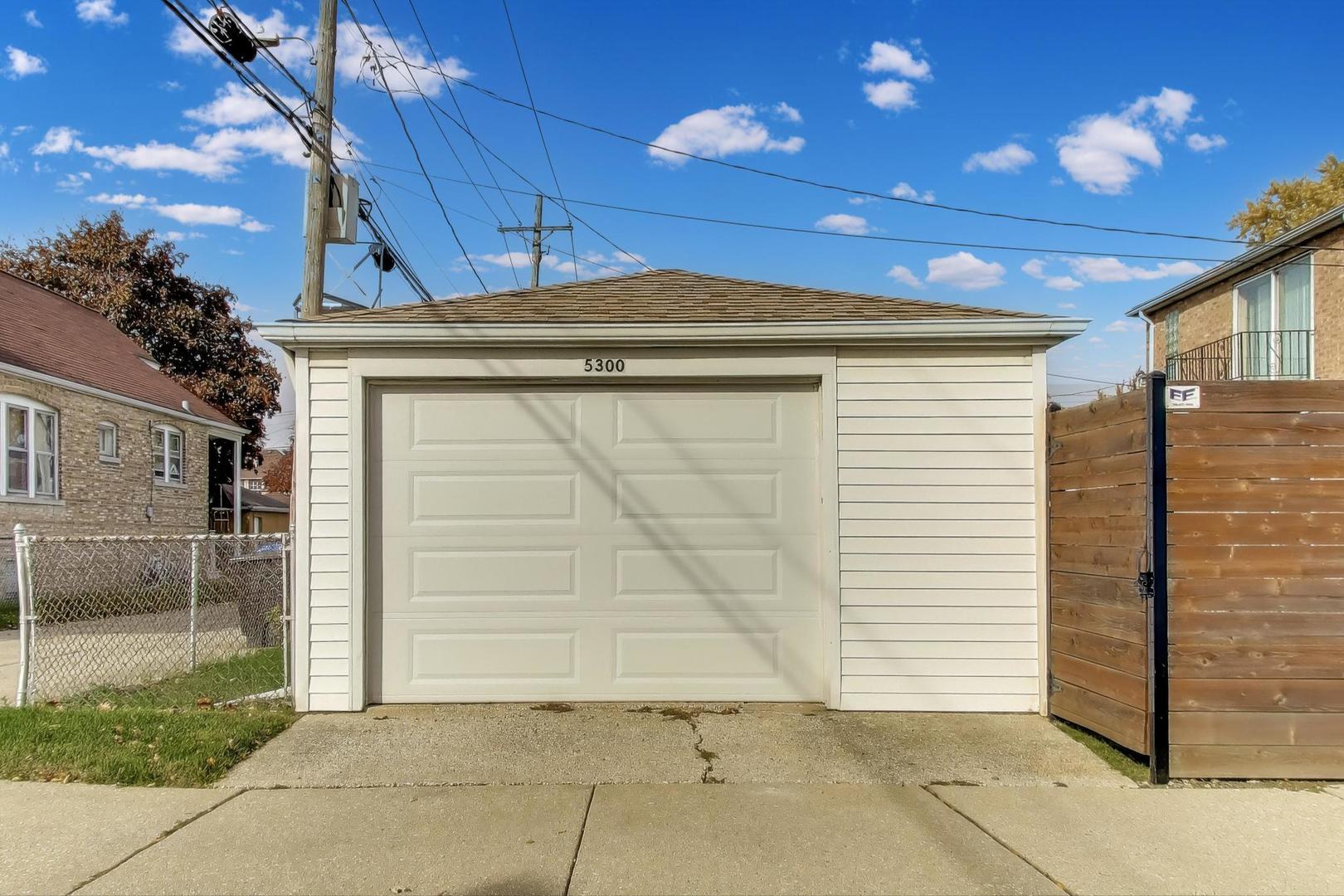 5300 N Cicero Avenue, Chicago, IL 60630