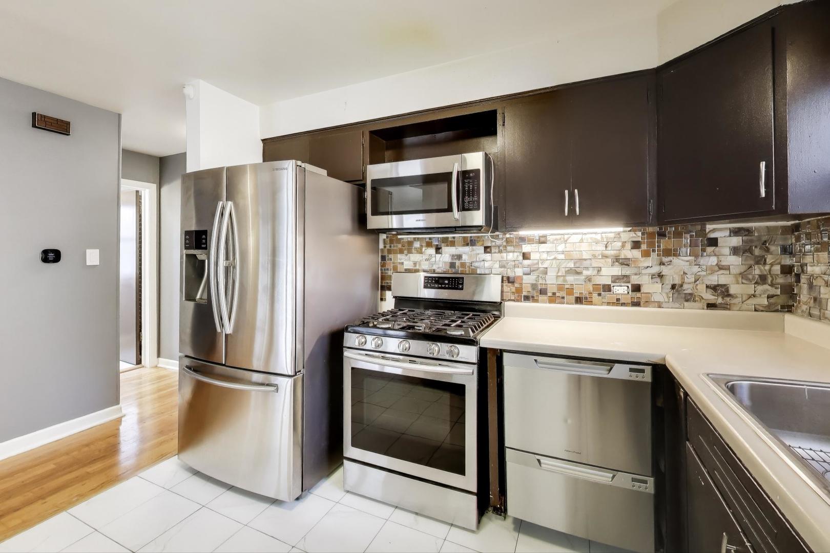 5300 N Cicero Avenue, Chicago, IL 60630